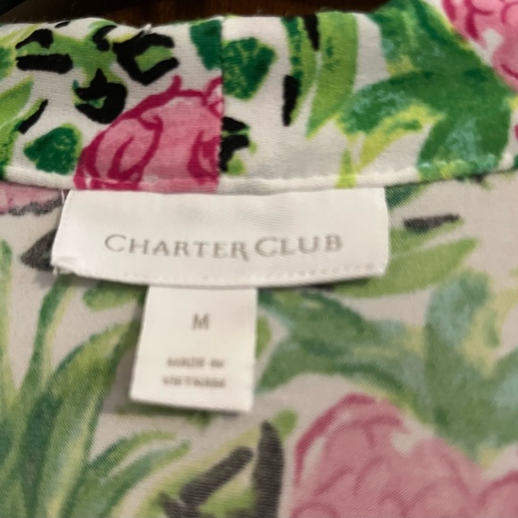 Charter Club NWOT Floral V Neck Pullover Top in Size Medium. - Picture 2 of 6